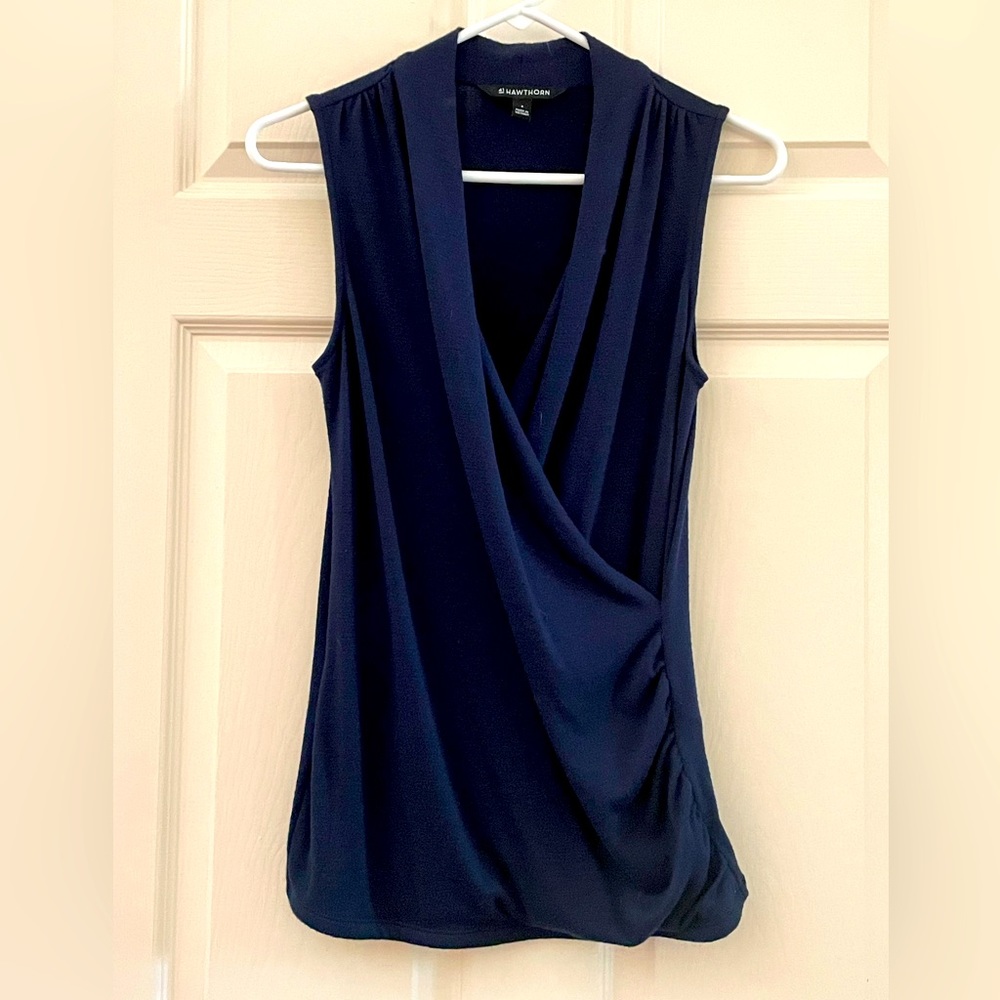 Small cotton faux wrap top.